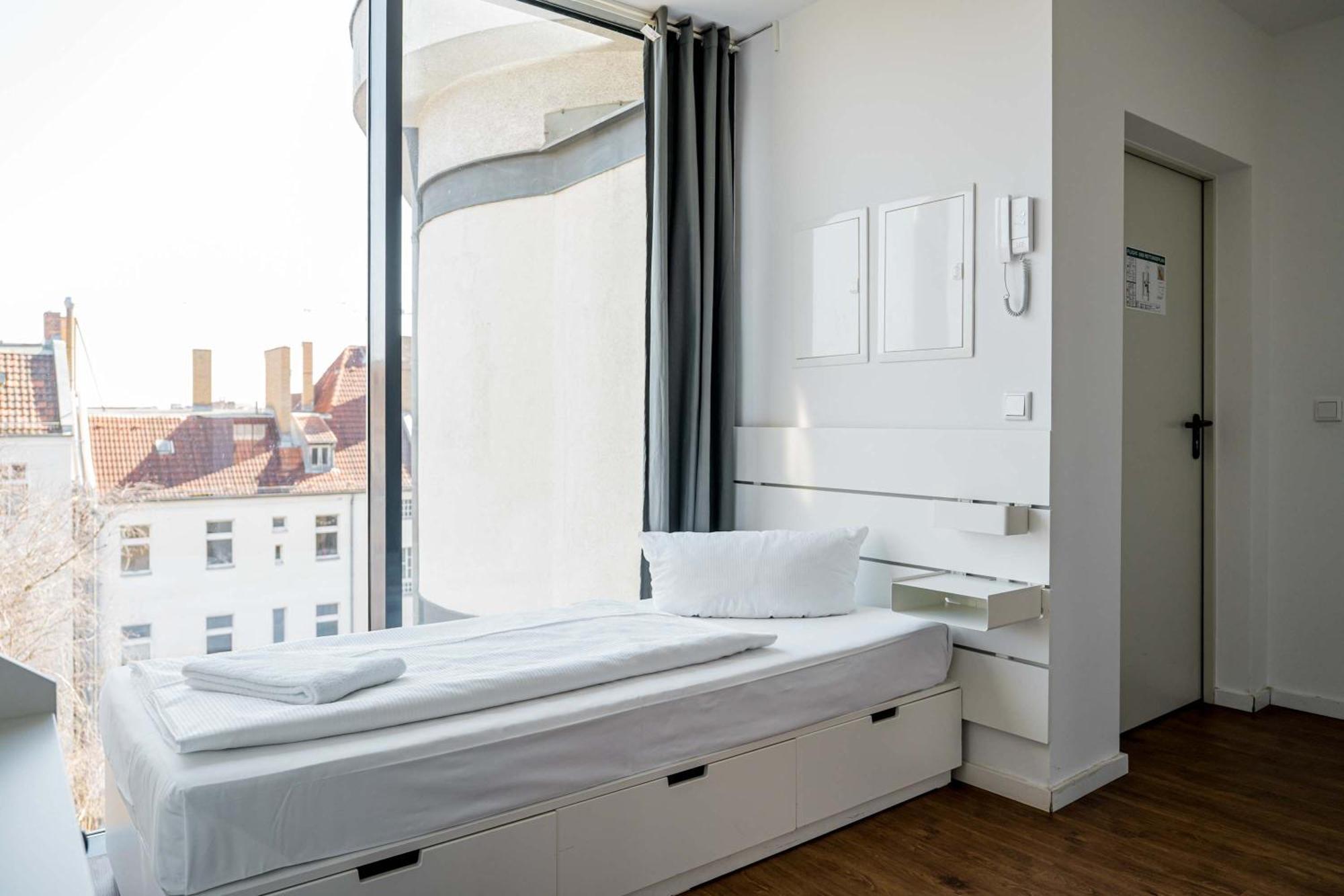Fantastic Loft With Balcony Lägenhet Berlin Exteriör bild